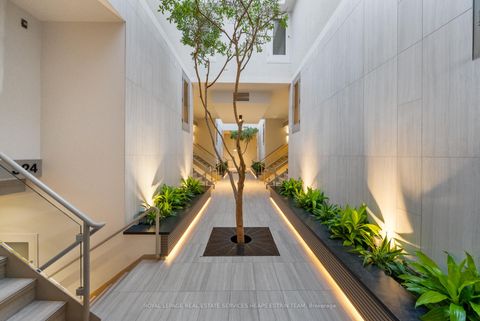 Photo 3 at 337 - 40 Oaklands Avenue, St. Clair, Toronto