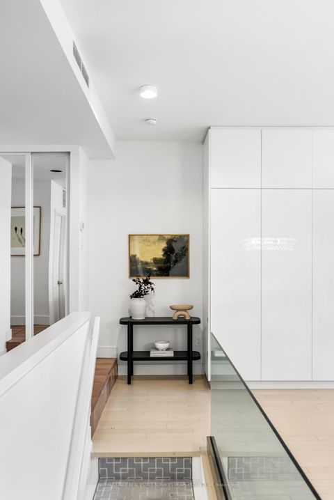 Photo 17 at 337 - 40 Oaklands Avenue, St. Clair, Toronto