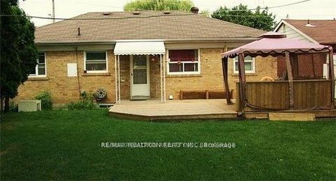 Photo 1 at 87 Combe Avenue, Bathurst Manor, Toronto