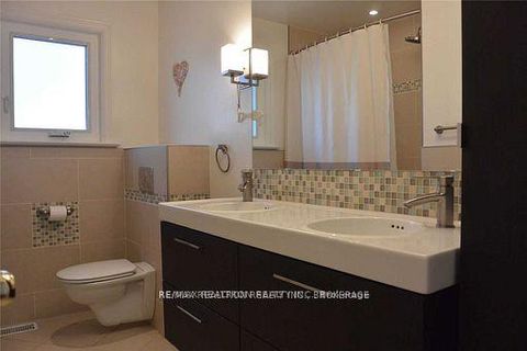 Photo 10 at 87 Combe Avenue, Bathurst Manor, Toronto