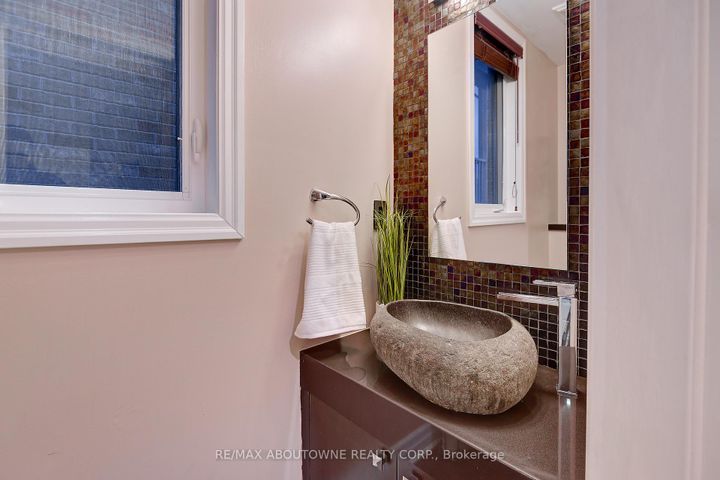 Photo 4 at 310 Leitch Landing, SC Scott, Milton