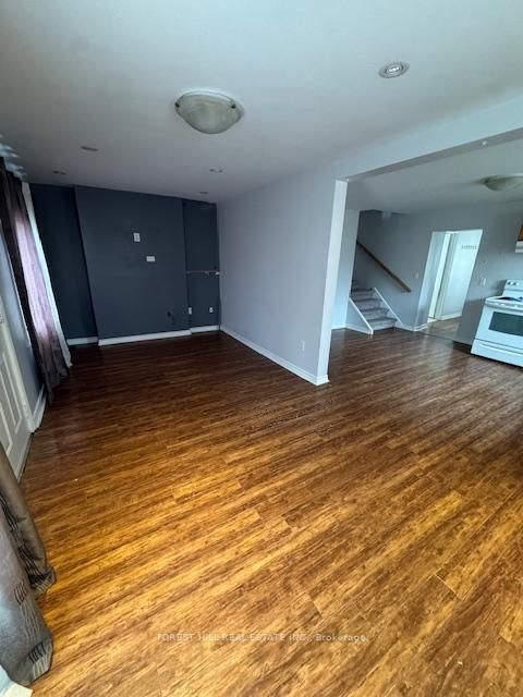 Photo 3 at 733 Park Road, Alcona, Innisfil