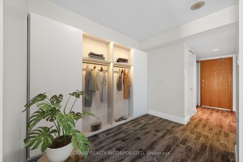 Photo 16 at 1605 - 77 Harbour Square, Waterfront Communities C1, Toronto