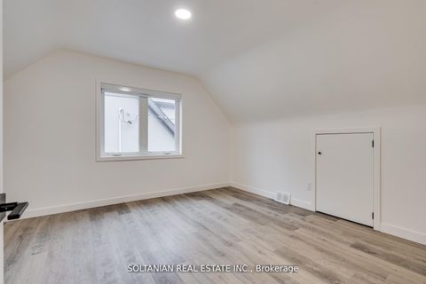 Photo 19 at 35 Cheshire Drive, Rosethorn, Toronto