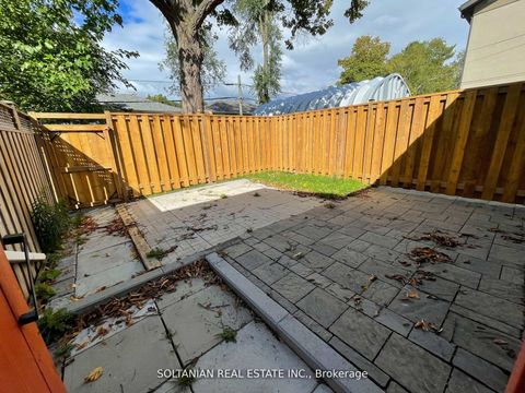 Photo 45 at 35 Cheshire Drive, Rosethorn, Toronto