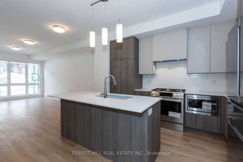 Photo 2 at 138 Alton Crescent, Uplands, Vaughan