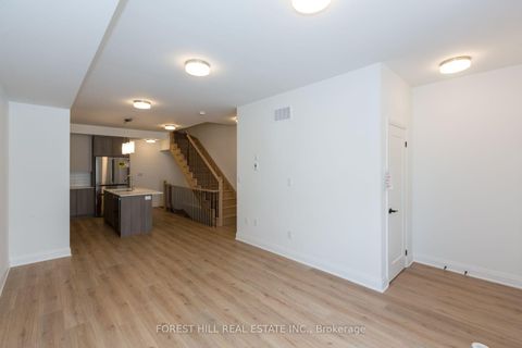 Photo 6 at 138 Alton Crescent, Uplands, Vaughan