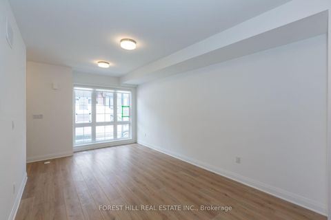 Photo 7 at 138 Alton Crescent, Uplands, Vaughan