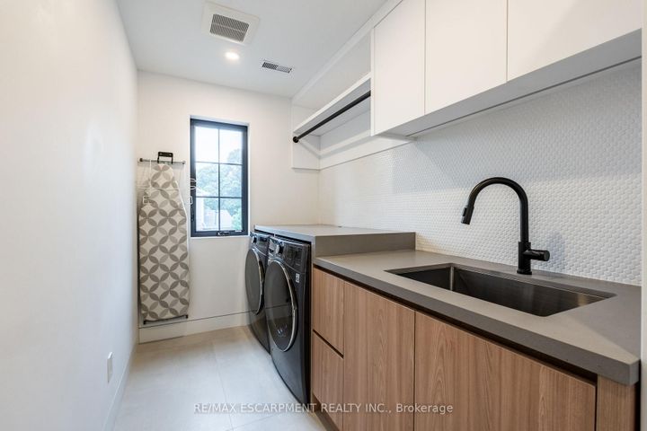 Photo 17 at 5135 Mulberry Drive, Appleby, Burlington