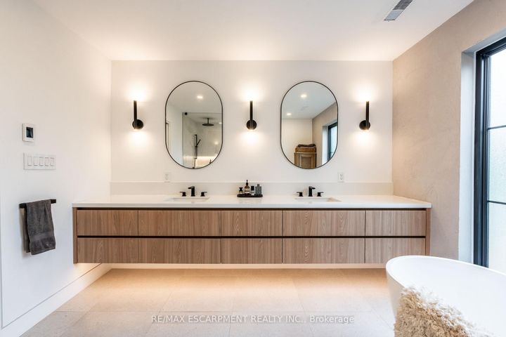 Photo 21 at 5135 Mulberry Drive, Appleby, Burlington