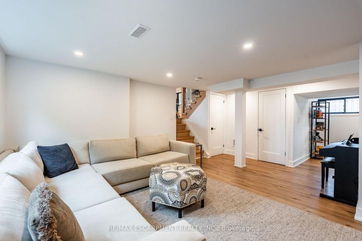 Photo 23 at 5135 Mulberry Drive, Appleby, Burlington