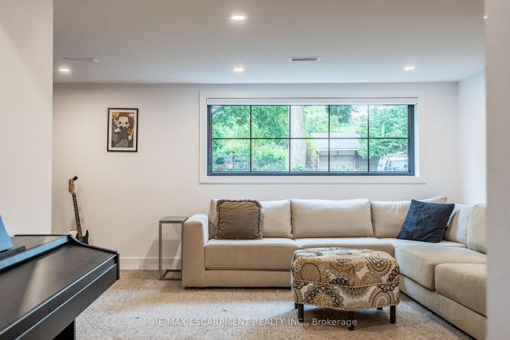 Photo 25 at 5135 Mulberry Drive, Appleby, Burlington