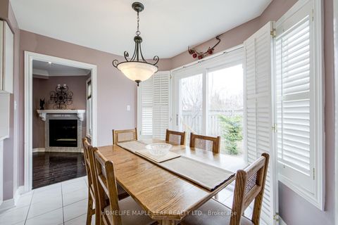 Photo 12 at 25 Grampian Avenue, Maple, Vaughan