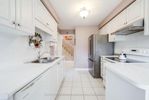 Photo 16 at 25 Grampian Avenue, Maple, Vaughan