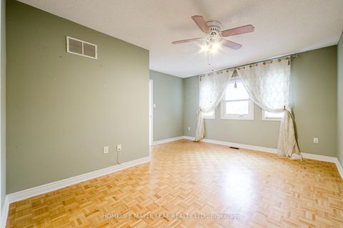 Photo 31 at 25 Grampian Avenue, Maple, Vaughan