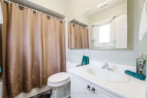 Photo 32 at 25 Grampian Avenue, Maple, Vaughan