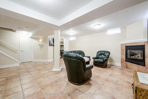 Photo 38 at 25 Grampian Avenue, Maple, Vaughan