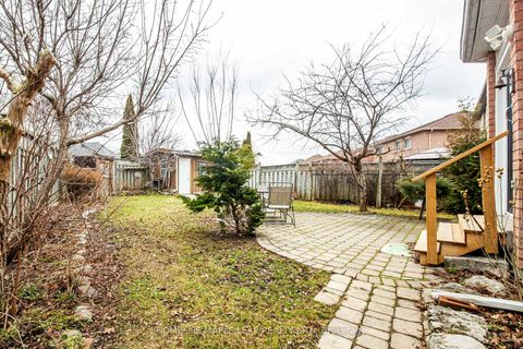 Photo 44 at 25 Grampian Avenue, Maple, Vaughan