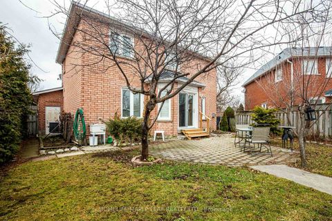Photo 48 at 25 Grampian Avenue, Maple, Vaughan