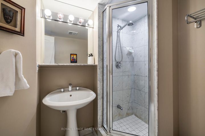 Photo 10 at 1609 - 1 Palace Pier Court, Mimico, Toronto