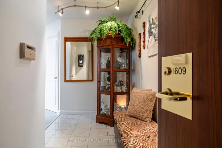 Photo 15 at 1609 - 1 Palace Pier Court, Mimico, Toronto