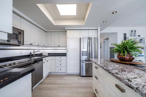 Photo 3 at 1609 - 1 Palace Pier Court, Mimico, Toronto