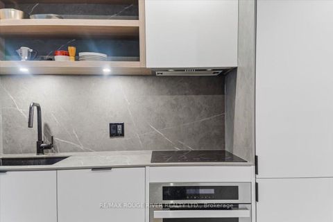 Photo 9 at 3808 - 55 Charles Street E, Yonge Corridor, Toronto