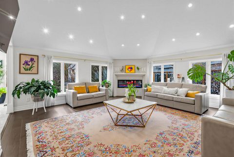 Photo 11 at 986 Stonehaven Avenue, Wyndham, Newmarket