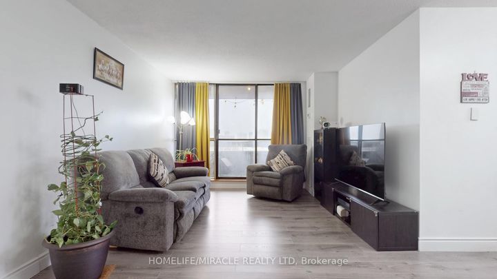 Photo 3 at 1112 - 15 Kensington Road, Queen Street Corridor, Brampton