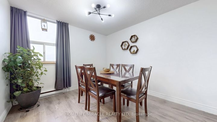 Photo 6 at 1112 - 15 Kensington Road, Queen Street Corridor, Brampton