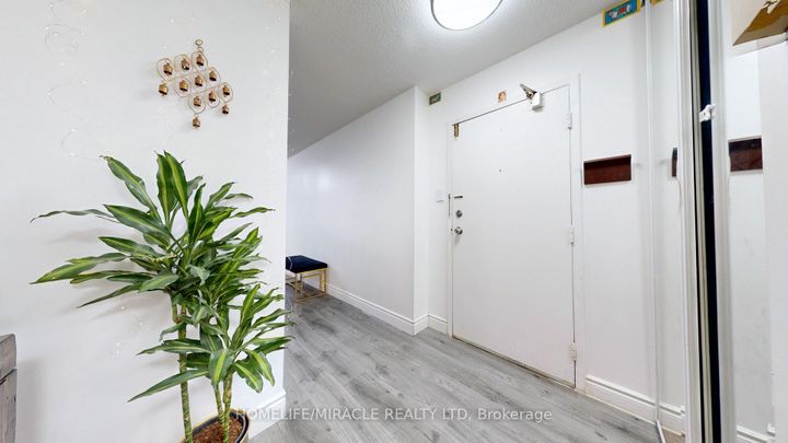 Photo 22 at 1112 - 15 Kensington Road, Queen Street Corridor, Brampton