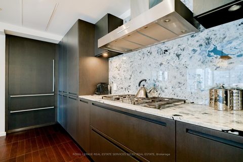 Photo 3 at 2908 - 180 University Avenue, Bay Street Corridor, Toronto