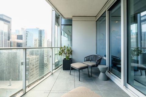 Photo 12 at 2908 - 180 University Avenue, Bay Street Corridor, Toronto