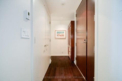 Photo 15 at 2908 - 180 University Avenue, Bay Street Corridor, Toronto