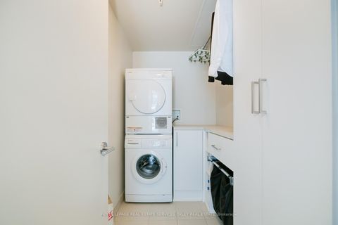 Photo 24 at 2908 - 180 University Avenue, Bay Street Corridor, Toronto