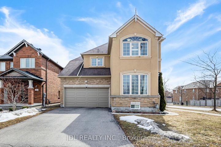 Photo 0 at 3 Mansard Drive, Jefferson, Richmond Hill