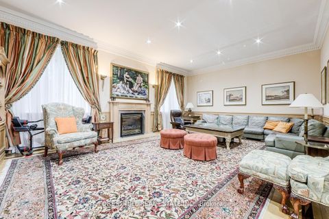 Photo 3 at 46 Wimpole Drive, Windfields, Toronto