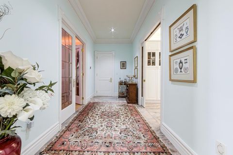 Photo 10 at 46 Wimpole Drive, Windfields, Toronto