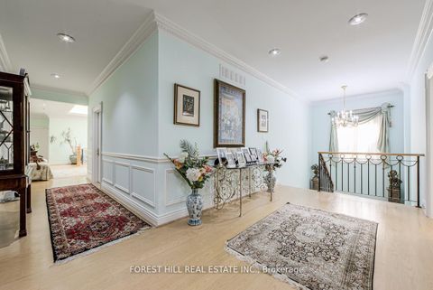 Photo 14 at 46 Wimpole Drive, Windfields, Toronto