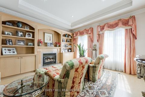 Photo 18 at 46 Wimpole Drive, Windfields, Toronto