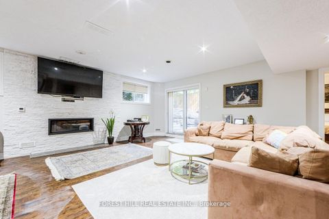 Photo 36 at 46 Wimpole Drive, Windfields, Toronto