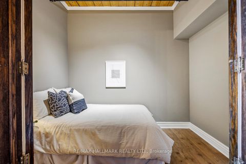 Photo 16 at 405 - 426 Queen Street E, Moss Park, Toronto