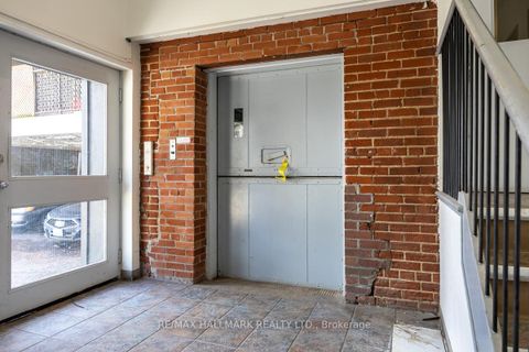 Photo 25 at 405 - 426 Queen Street E, Moss Park, Toronto