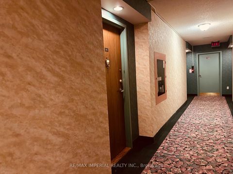 Photo 10 at 305 - 3151 Bridletowne Circle, L'Amoreaux, Toronto