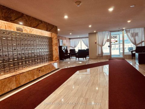 Photo 11 at 305 - 3151 Bridletowne Circle, L'Amoreaux, Toronto