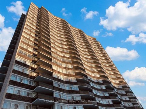 Photo 12 at 305 - 3151 Bridletowne Circle, L'Amoreaux, Toronto