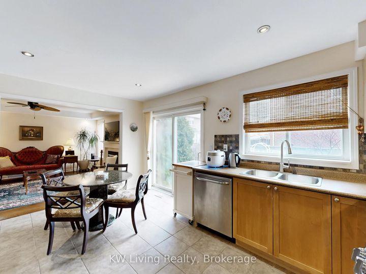 Photo 4 at 895 Jackman Gate, CO Coates, Milton