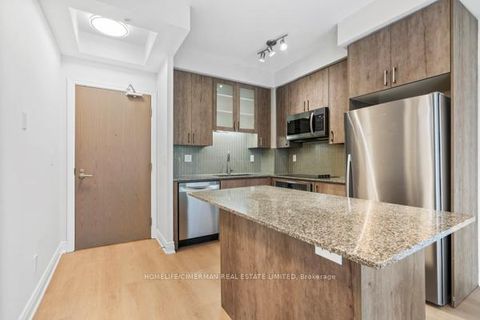 Photo 3 at 709B - 9090 Yonge Street, South Richvale, Richmond Hill