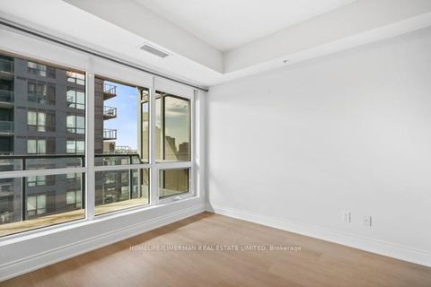 Photo 11 at 709B - 9090 Yonge Street, South Richvale, Richmond Hill