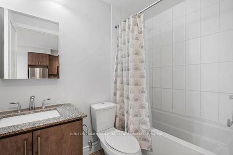 Photo 15 at 709B - 9090 Yonge Street, South Richvale, Richmond Hill